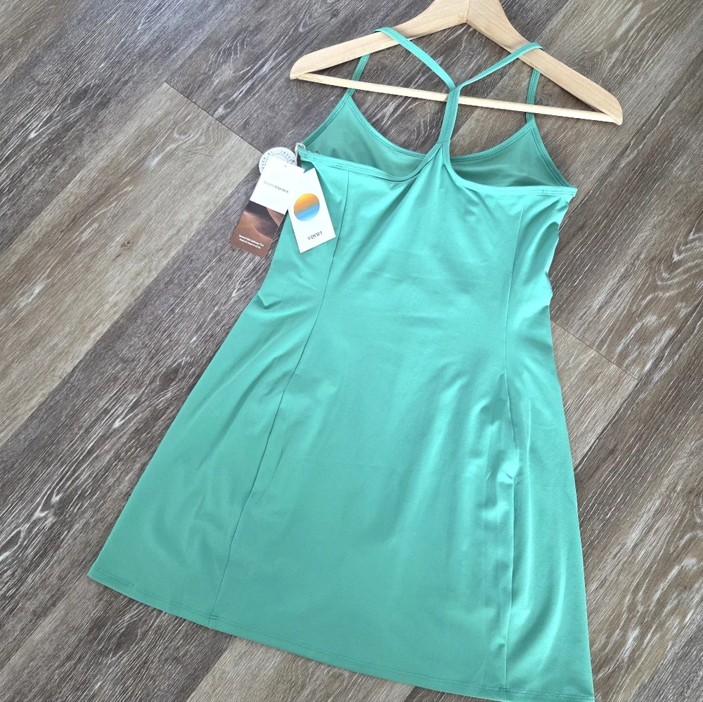 Vuori One Shot Tennis Dress NWT Tennis Prep Casual Performance Wear Athleisure - Picture 10 of 13